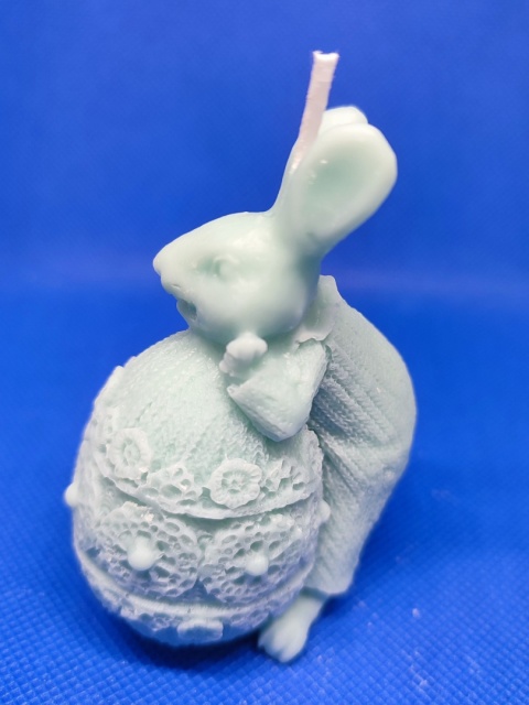 Świeca sojowa Króliczek wielkanocny (kolor jasny niebieski)